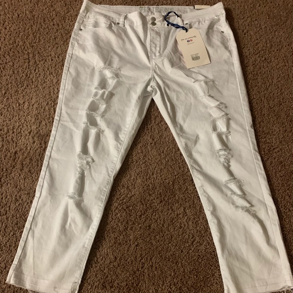 VIP JEANS - Picture 1 of 1
